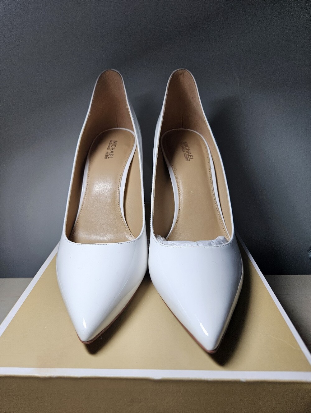 Michael Kors Amara Patent Leather Pump Optic White 10M Stiletto Heel - Picture 3 of 7